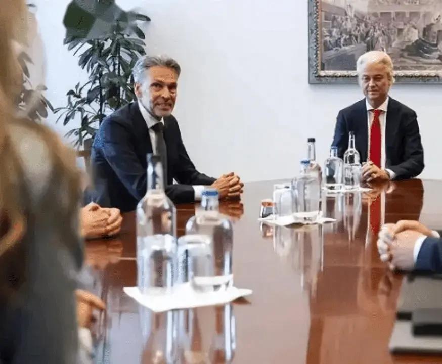 我感觉，现在荷兰那些抢中企的人，肯定挺懵的。不是因为咱们没反应，而是因为反制