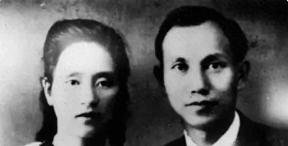 周总理只是让他经商，帮助党赚取经费，谁曾想，他却给组织赚回一个商业帝国。[滑稽笑]