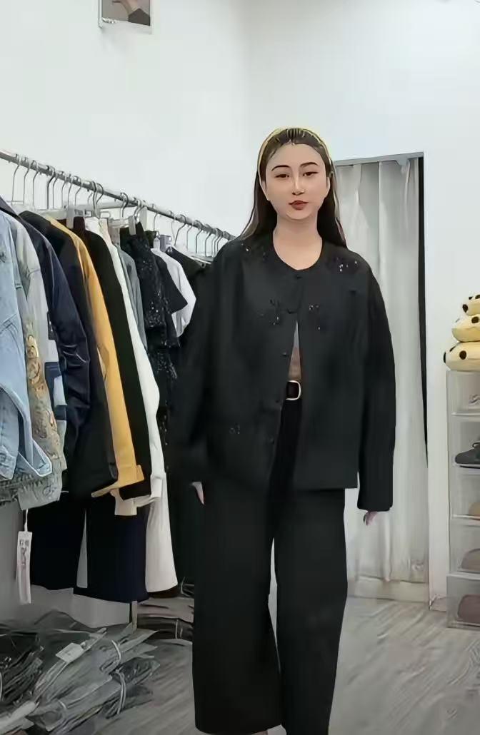 有些事情，很玄学，王炸姐3月10日直播时去世，那天她穿的衣服像寿衣，粉丝群也