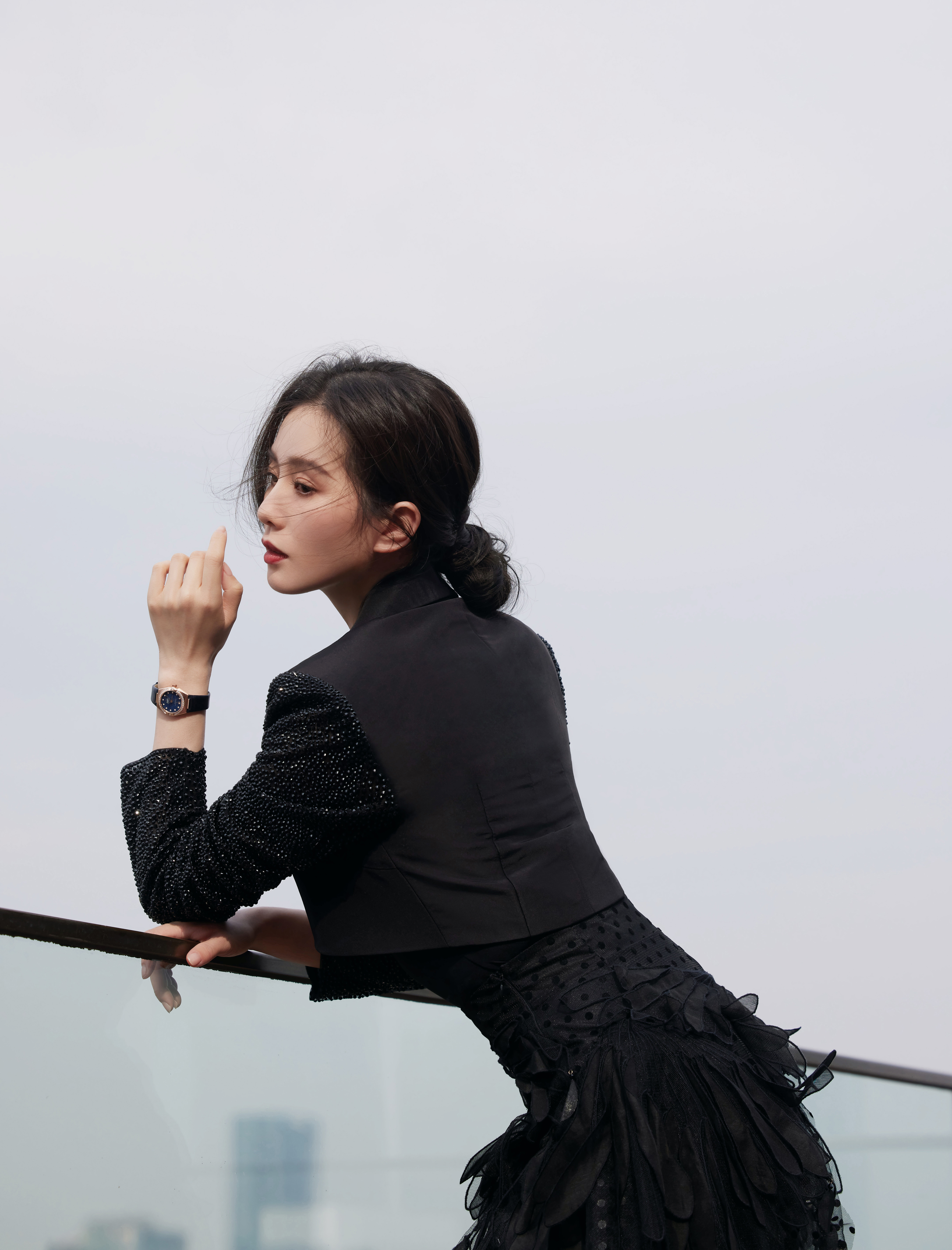 刘诗诗景美人更美！[爱心]​​​