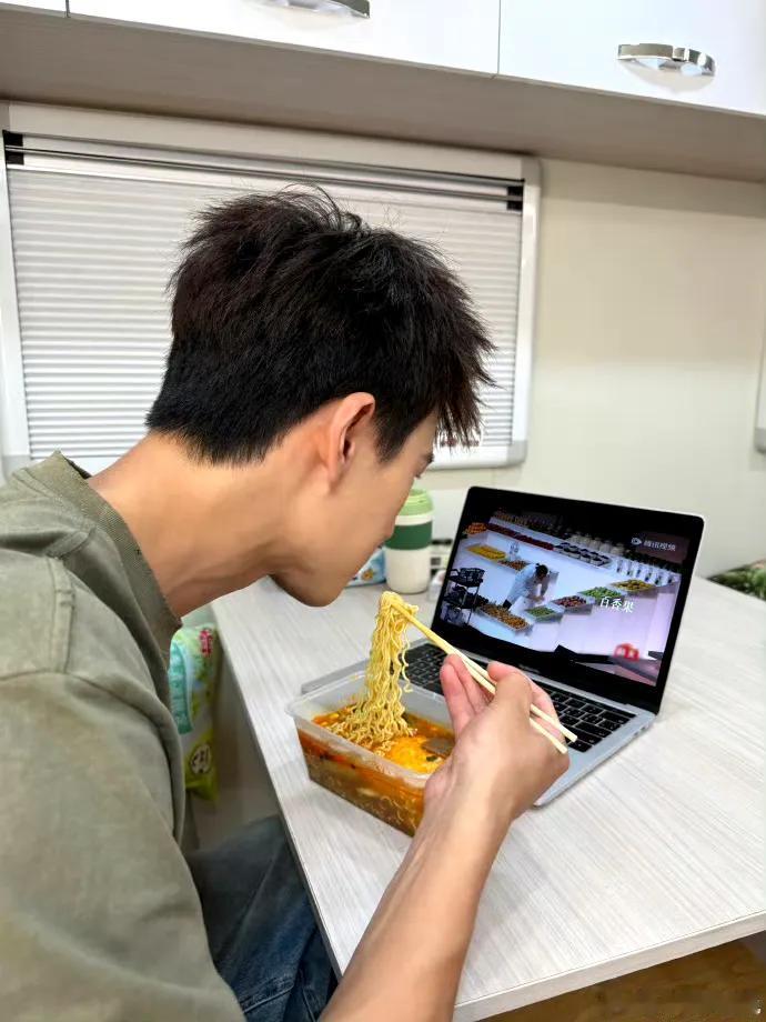 李昀锐的