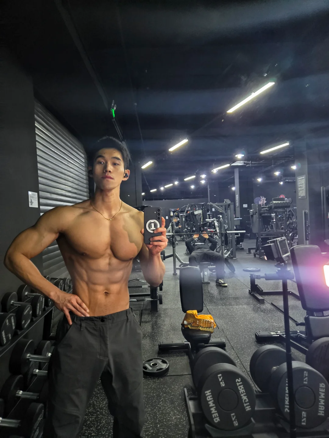 腹肌是对自律者的奖励