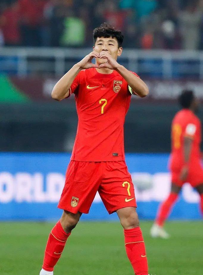 在中超历史上进球前十的国内球员。第一名武磊进球数136球，中超单赛季进球31