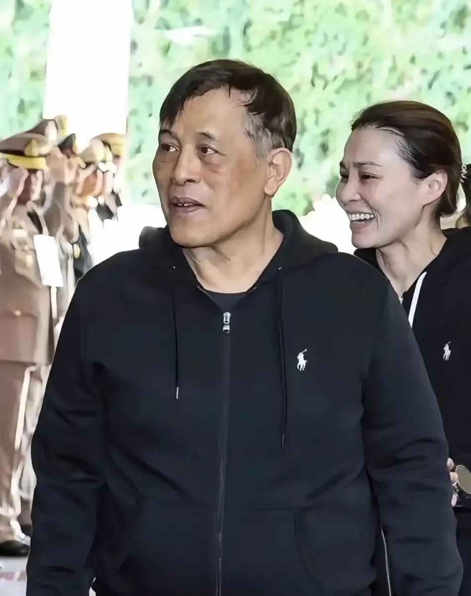 洪森公开承认：不仅录了佩通坦，还有更多泰国政要的“私人通话”尚未曝光。政客们虽然