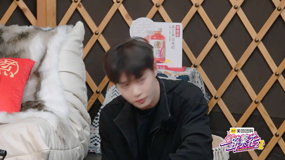 柯淳的字是柯基写的看到他的笔迹秒get柯基写的既视感！虽没有爷爷的书法大家