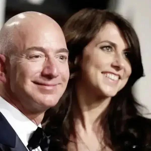 桑切斯和贝佐斯本来就是一路人，因为老贝之前说过跟前妻很多兴趣爱好都不一样。