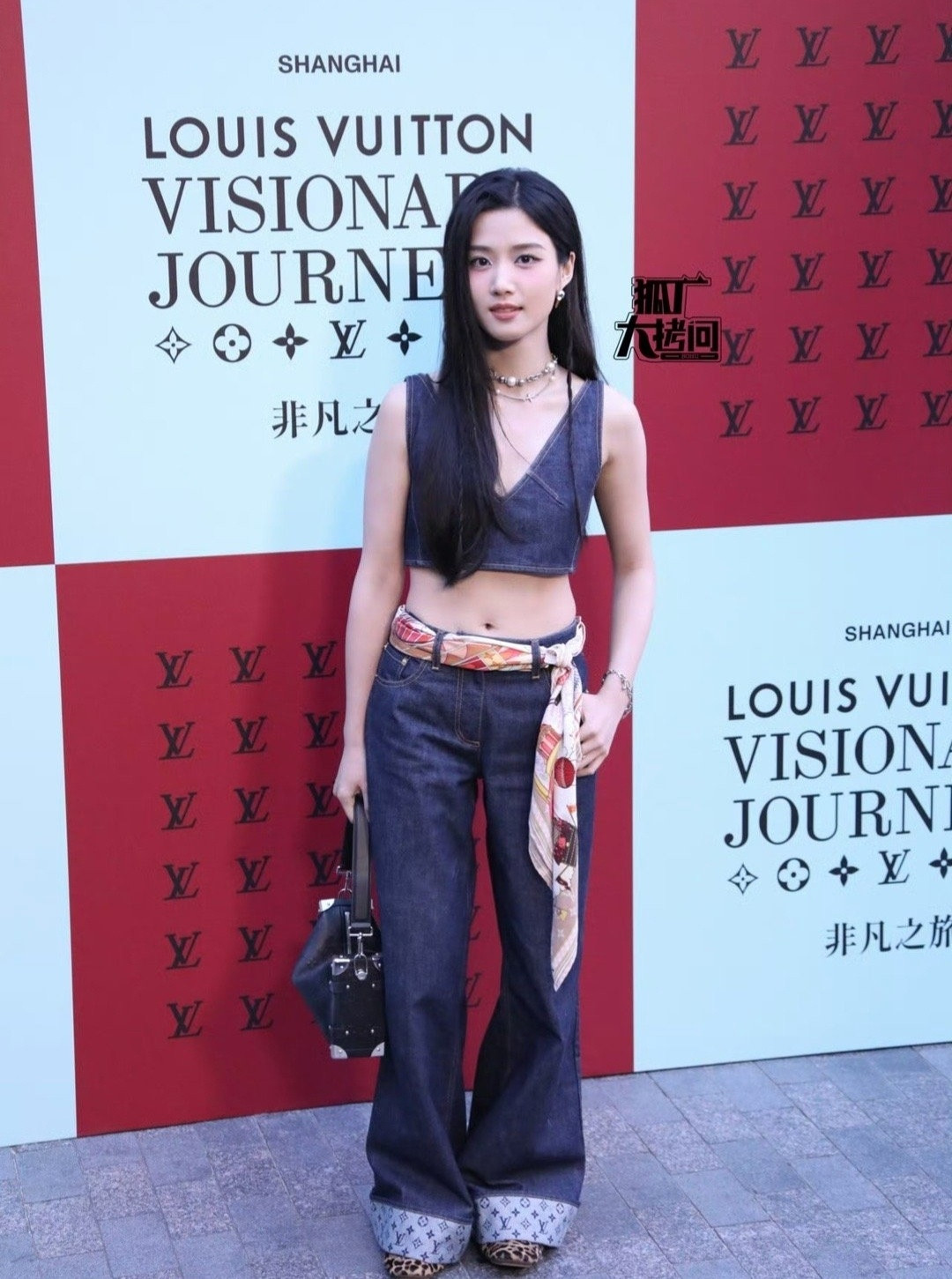 不愧是LV在上海举办的活动，大家都好潮流啊。和上海这座城市遥相呼应，熠熠生辉。唯