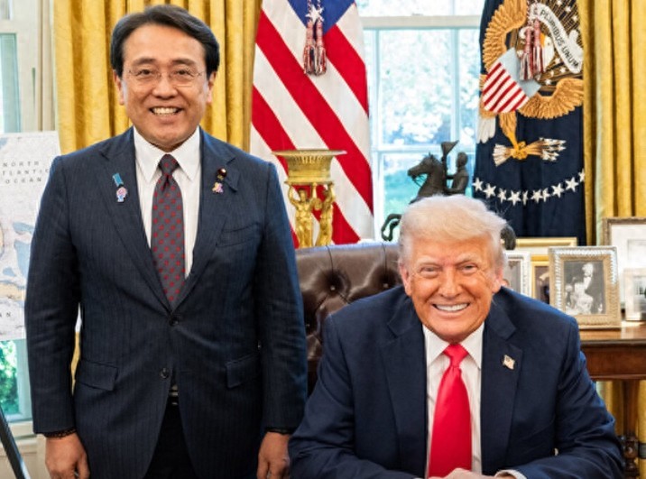 拒绝向特朗普“投降”，日本搬出万亿美债，将其当成对美谈判筹码