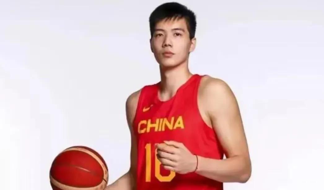 广东宏远与广州龙狮的这笔交易谁挣了？据媒体透露，广东宏远与广州龙狮发生重磅交易