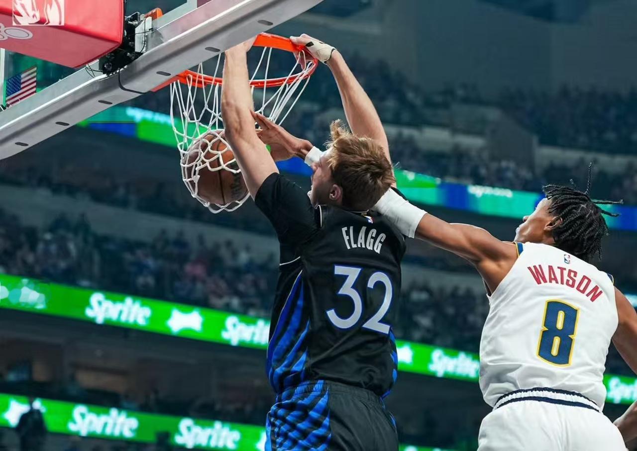 弗拉格再爆发，送走东契奇真的赚了！面对西部顶级豪强掘金，浓眉联手弗拉格开局直接