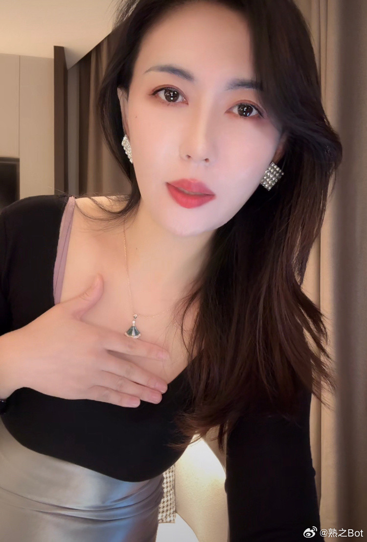 风韵犹存美阿姨​​​