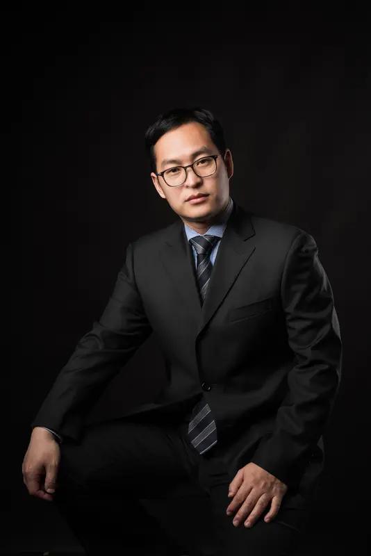 姐姐们家人们早；姗姗看完同频正义发声说；李圣律师昨天这一天的行程，我鼻子突然有点