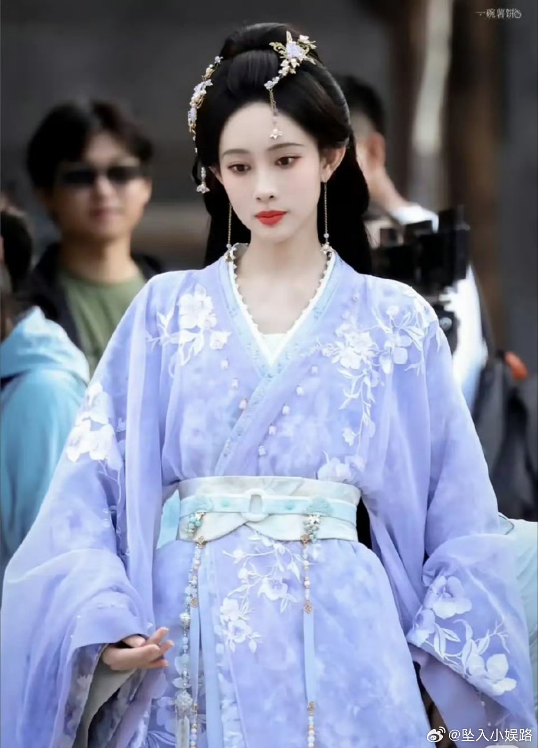 白鹿vs孟子义紫色古装谁更有辨识度