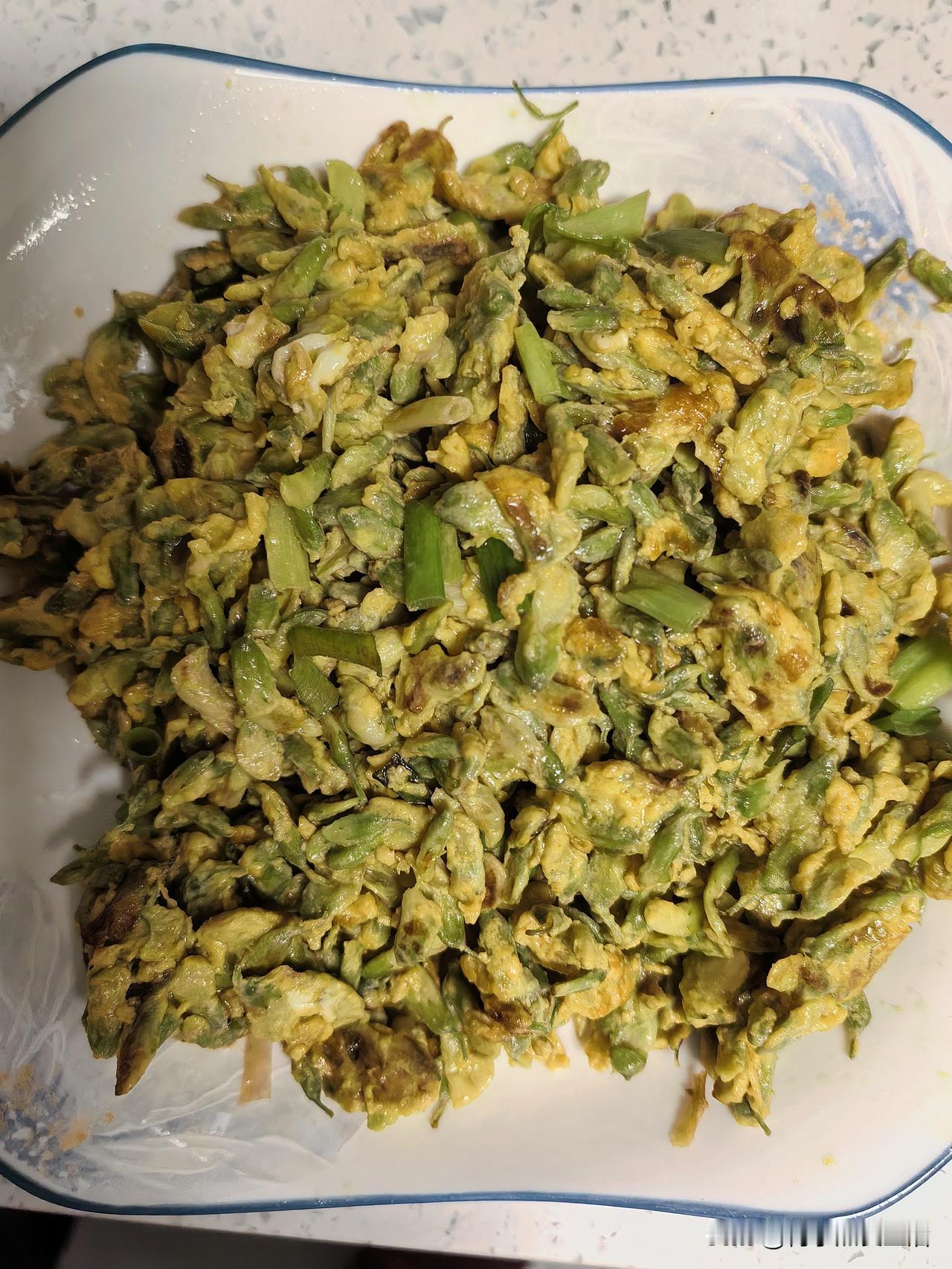 不得不承认，这就是现实，没有退休金，一分钱掰成两瓣花，四月份的第三周，买了三斤苹