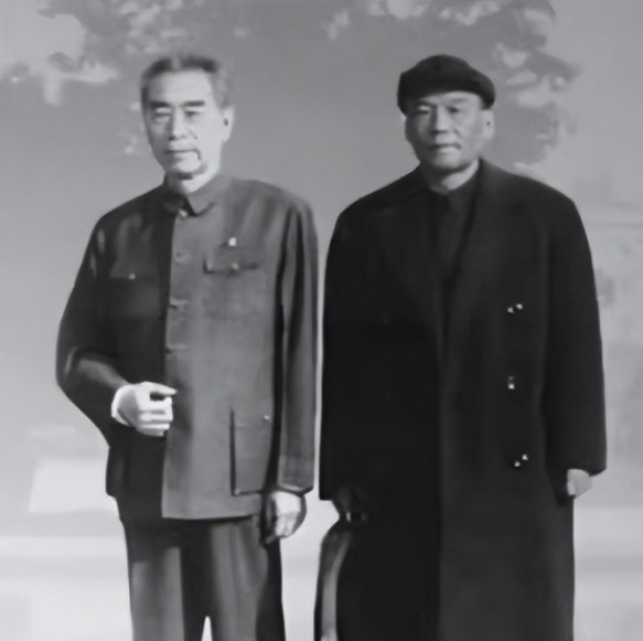 熊向晖见到周总理后，忍不住问出了埋藏心底多年的疑问：“胡宗南当年知道我的身份，怎