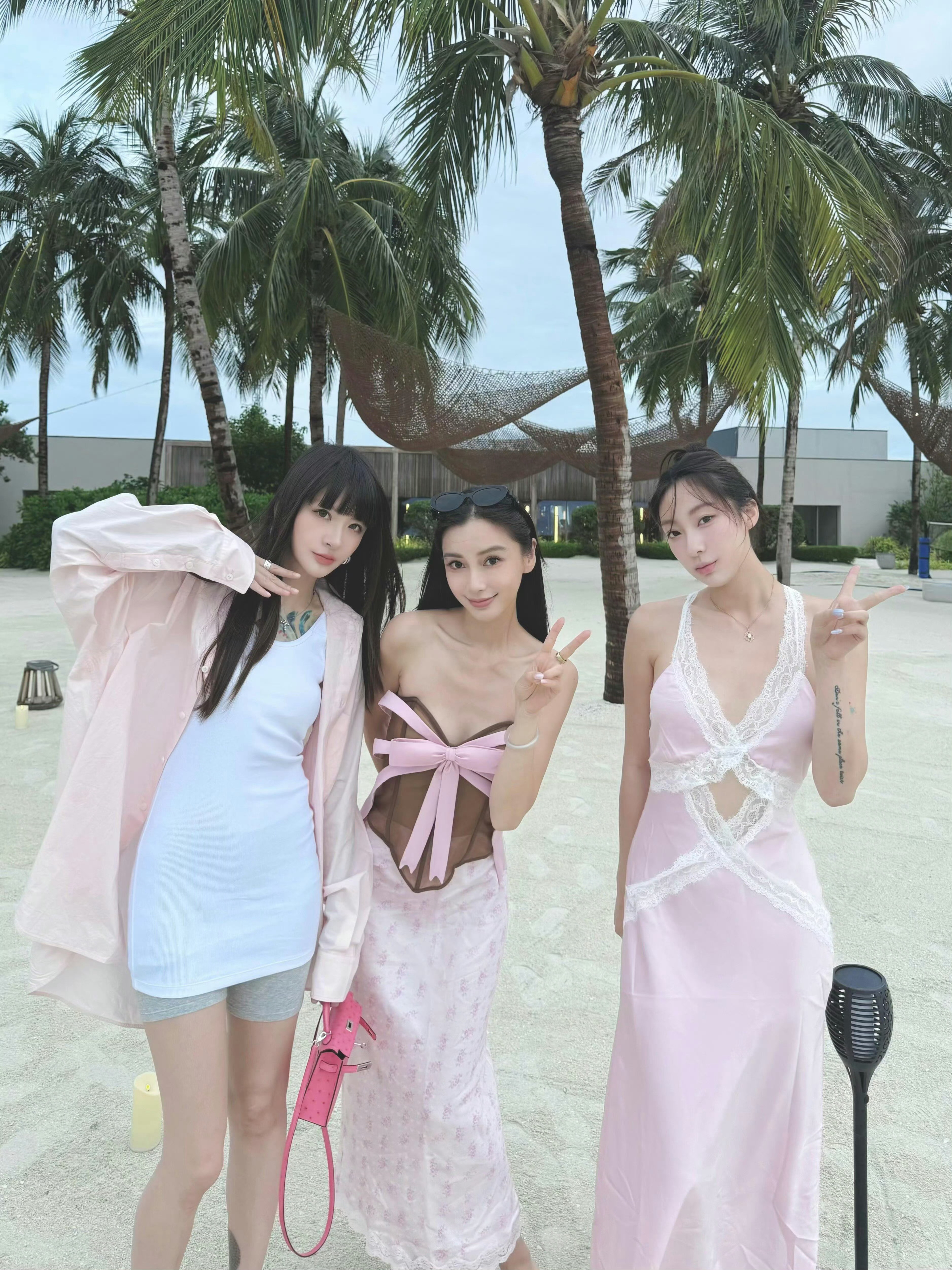抓到新鲜的Angelababy🩵😌马尔代夫旅行随片