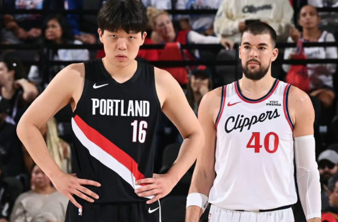 罚球稳如老将，篮板烂如新手！4分20秒暴露全部短板！杨瀚森NBA首秀惨淡收场！