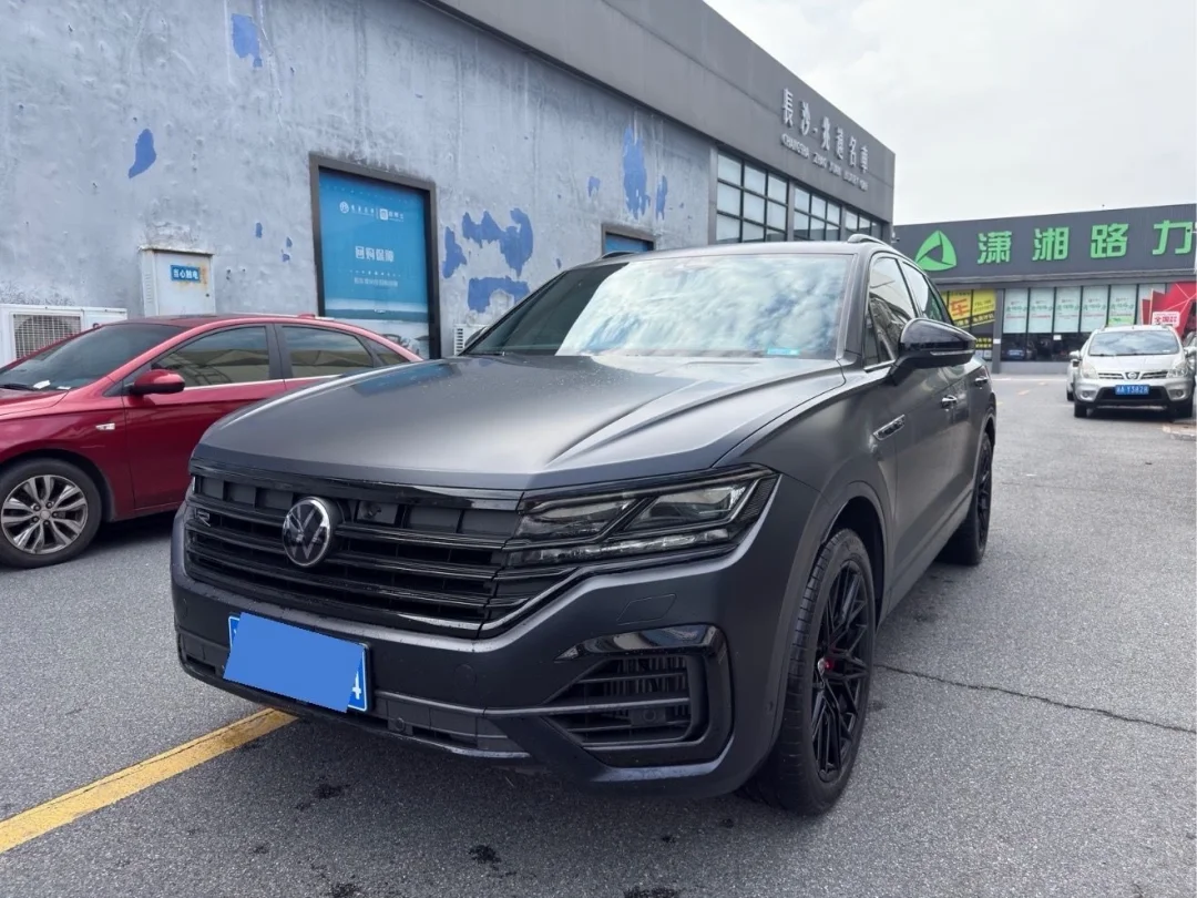 2021款 途锐 3.0TSI 锐尊版 【上牌时间】2022年10月 ...