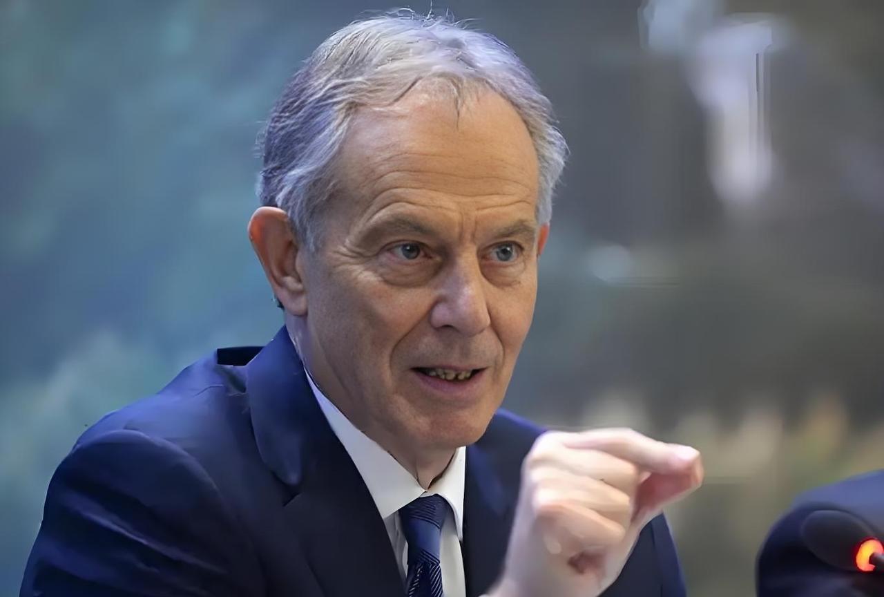英国前首相布莱尔说，世界进入2050年时，世界上会出现三个超级大国。布莱尔的言