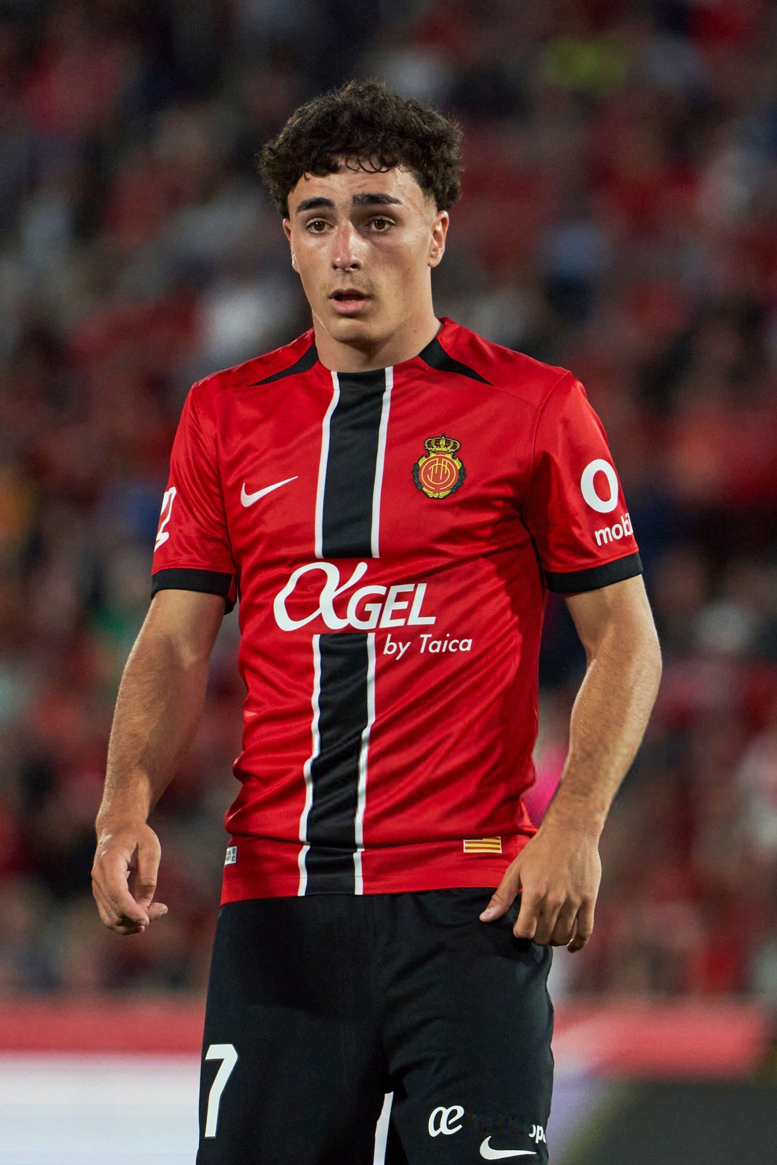 每体：维吉利目前不是巴塞罗那的优先目标，但俱乐部将他视为备选方案。他的解约金为