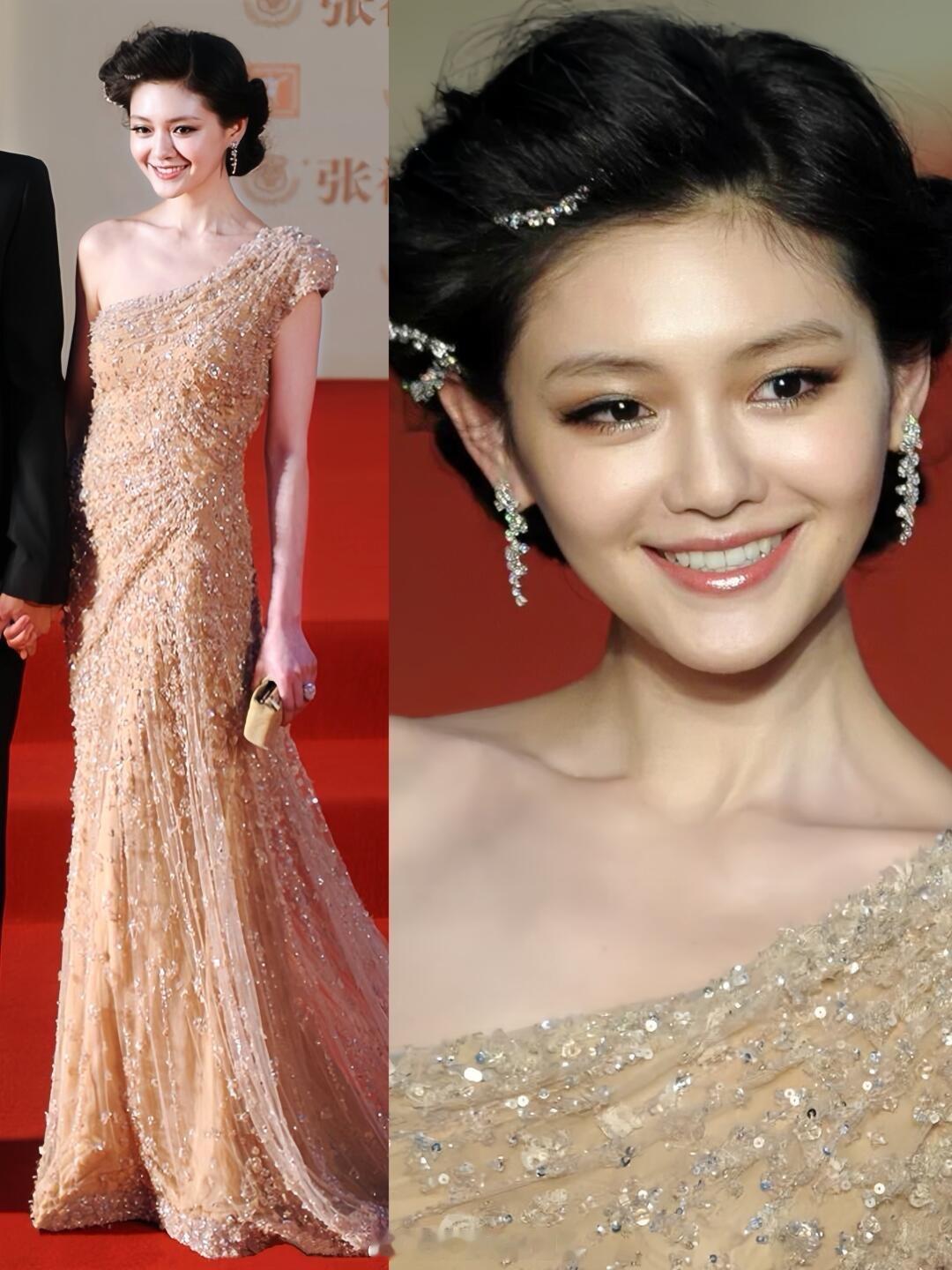 2010年，大S参加上海电影节活动造型，而且身穿的ElieSaab高定礼服。