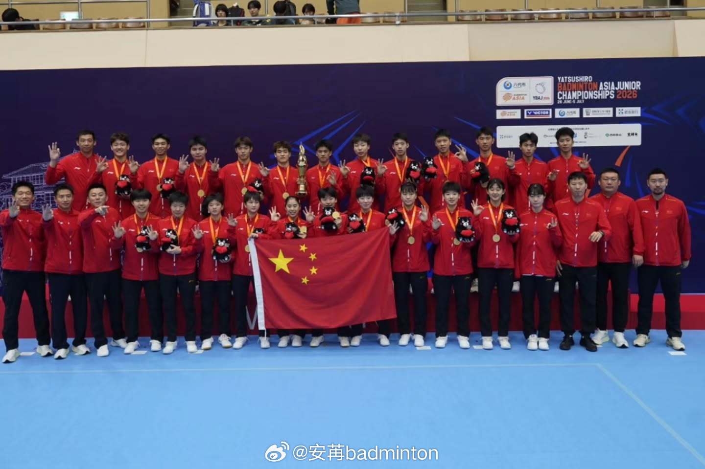 再次祝贺🇨🇳国羽斩获亚青赛混合团体三连冠，续写属于青年队的辉煌！同样要给予创