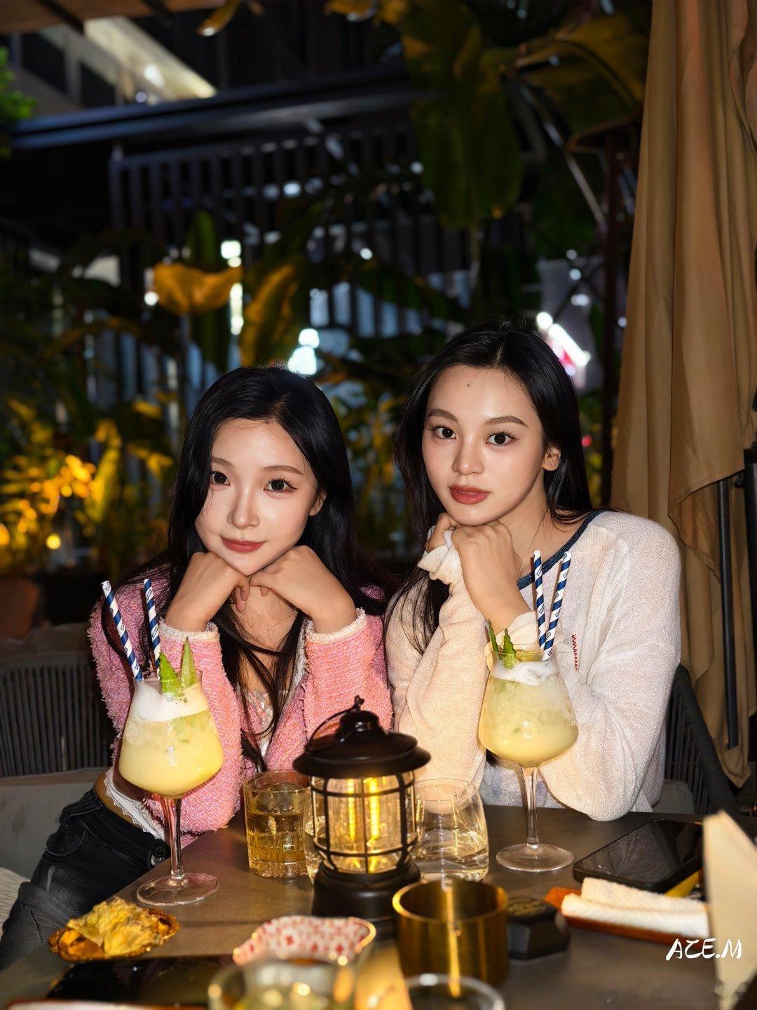 又跟美女们喝酒了​​​