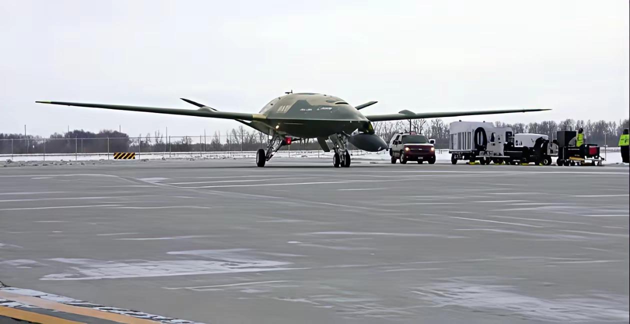 是的，无人系统正在成为未来战争的主流，并将彻底重塑战争形态。一、无人系统已