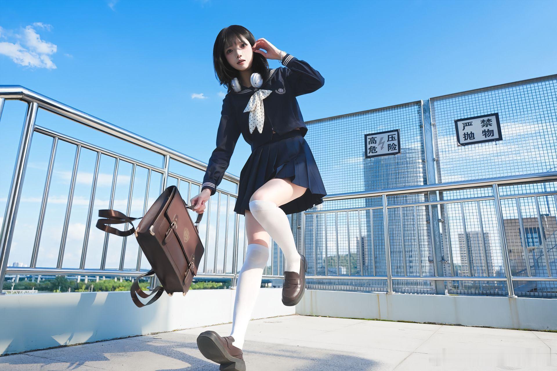 jk私影很美的jk女孩美女