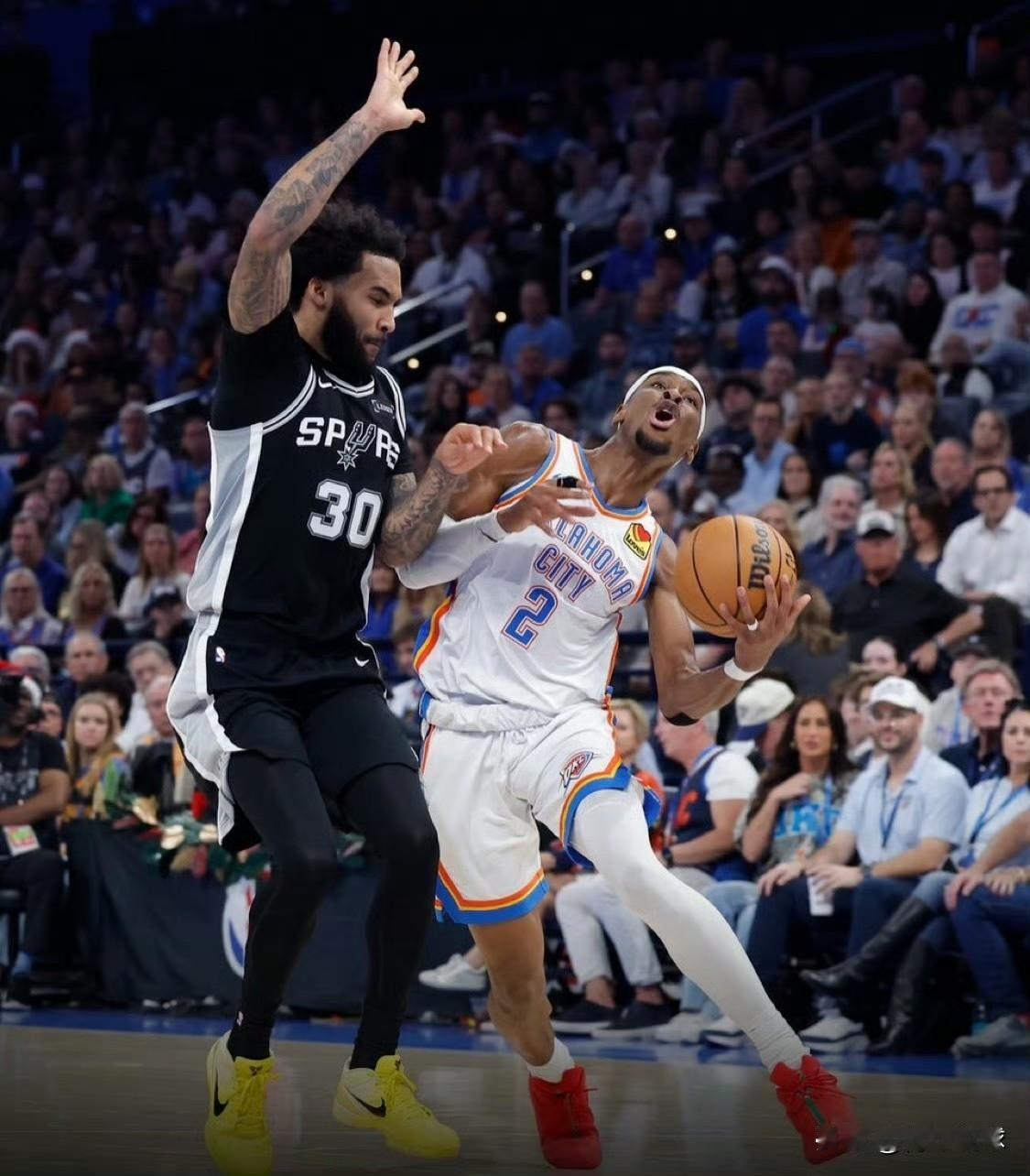 说出实话，亚历山大被打服了！今天的圣诞大战，主场作战的雷霆队以102-117