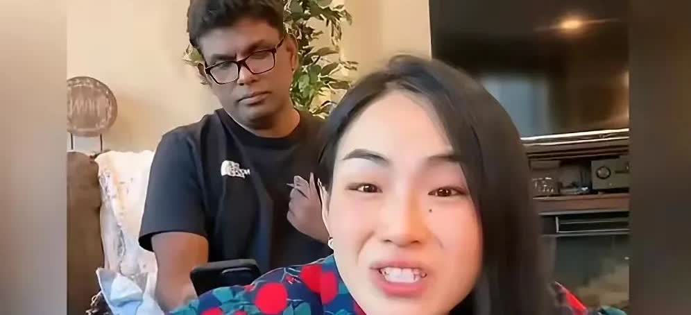 女子在网上炫耀印度丈夫是刹帝利，结果被网友啪啪打脸。在中国媳妇的再三逼问下，