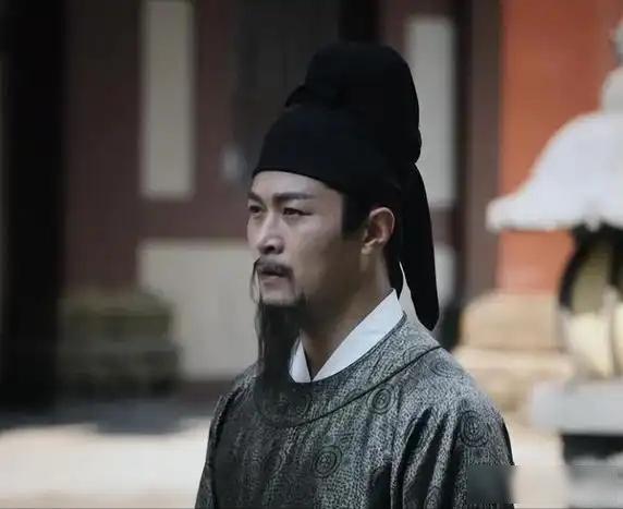 河北二十四郡，兵锋过处全跪了，只有一个人站着。这人不是什么武将猛男，而是一个被宰