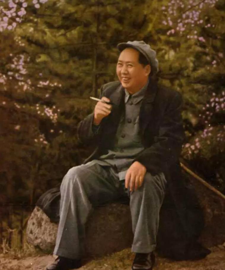 毛主席为什么能把各路“山头”捏成一团？杨尚昆晚年一句话点透杨尚昆：我们党内人员