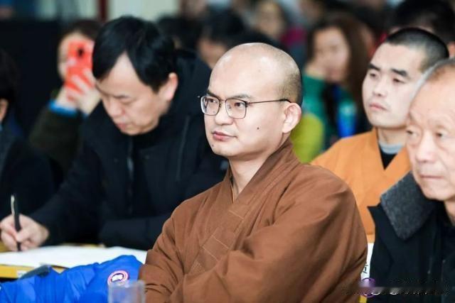 清华博士出家18年：从全网热议到归于平静，他的选择撕开了什么？2008年，