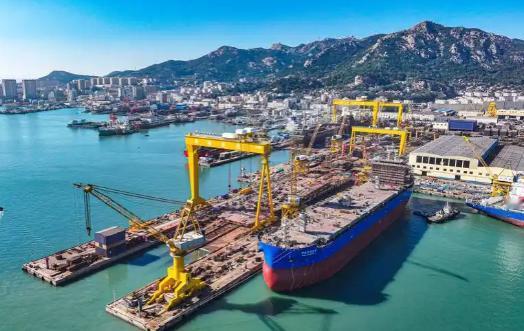 2022年7月，江苏老板陈建华干了一件全行业都觉得他疯了的事儿，花21个亿买下大