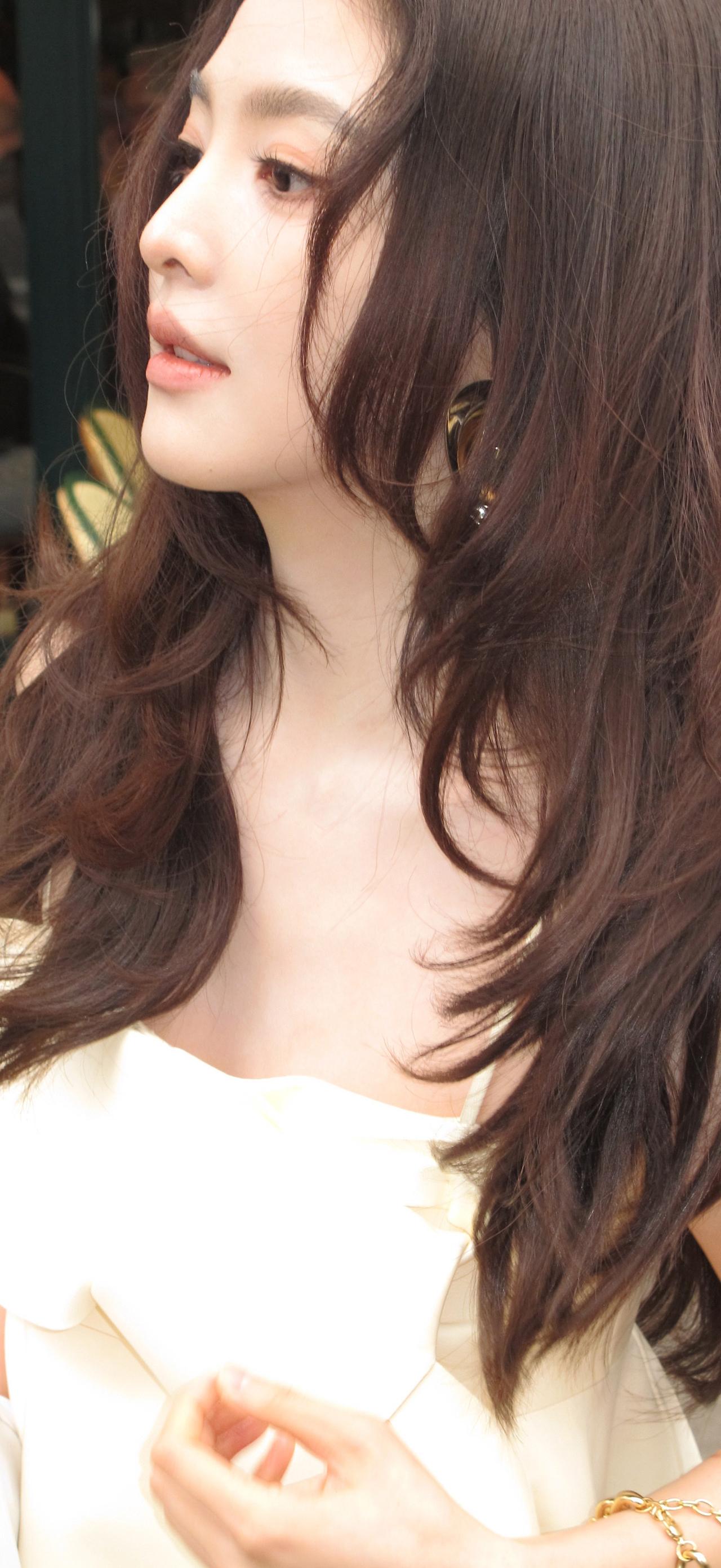 美女壁纸-第5995期-章若楠