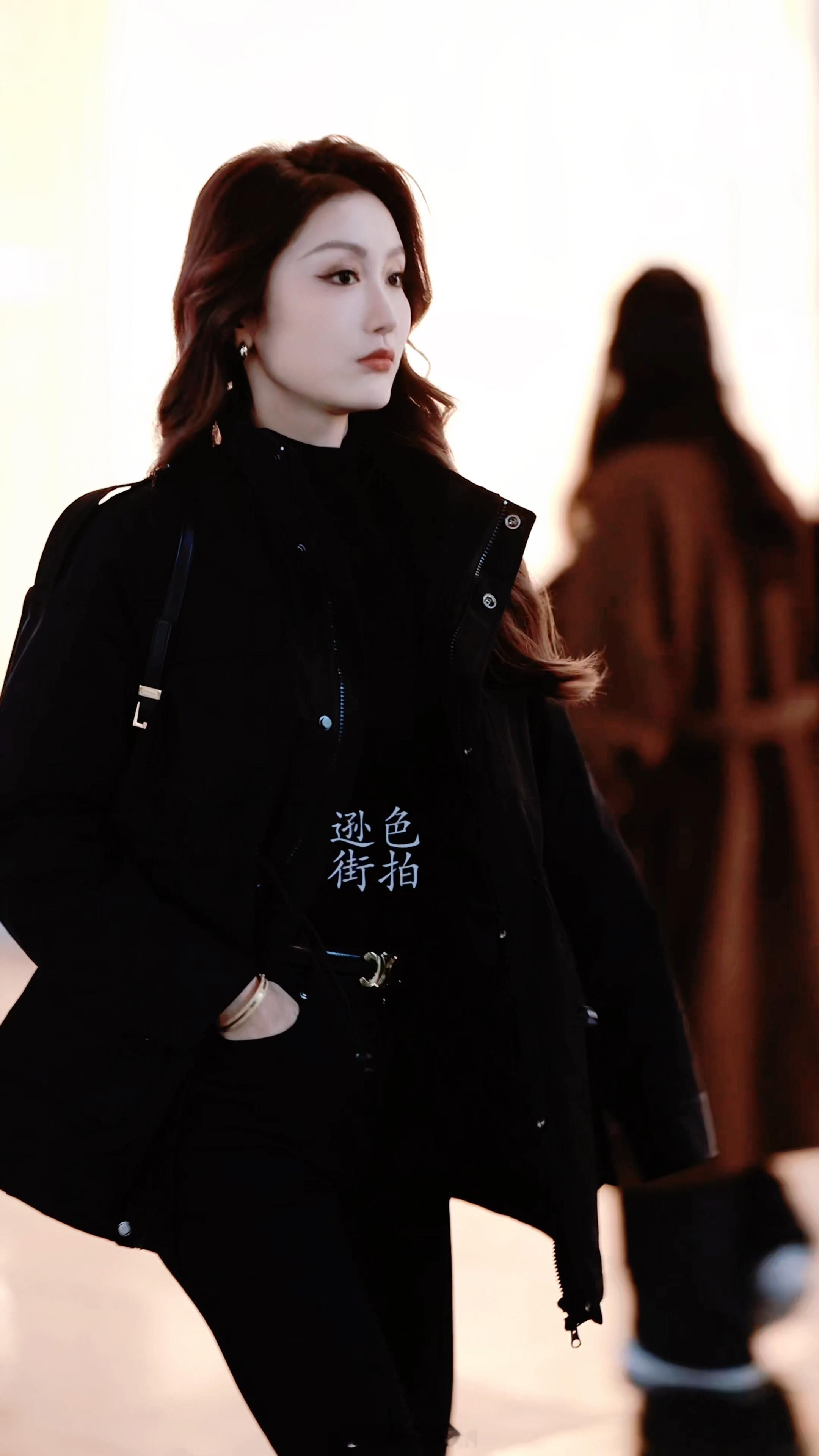 【成都街拍】周四，宝贝们早安！丨摄影拍照每日穿搭