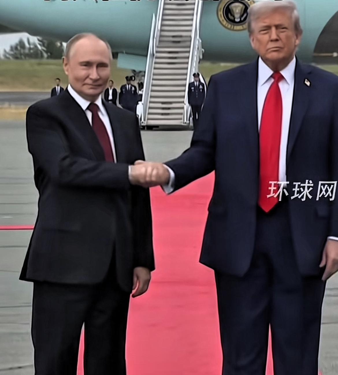 俄新社消息：俄罗斯收到邀请，正在研究加入的可能性！克里姆林宫透露，美国总统特