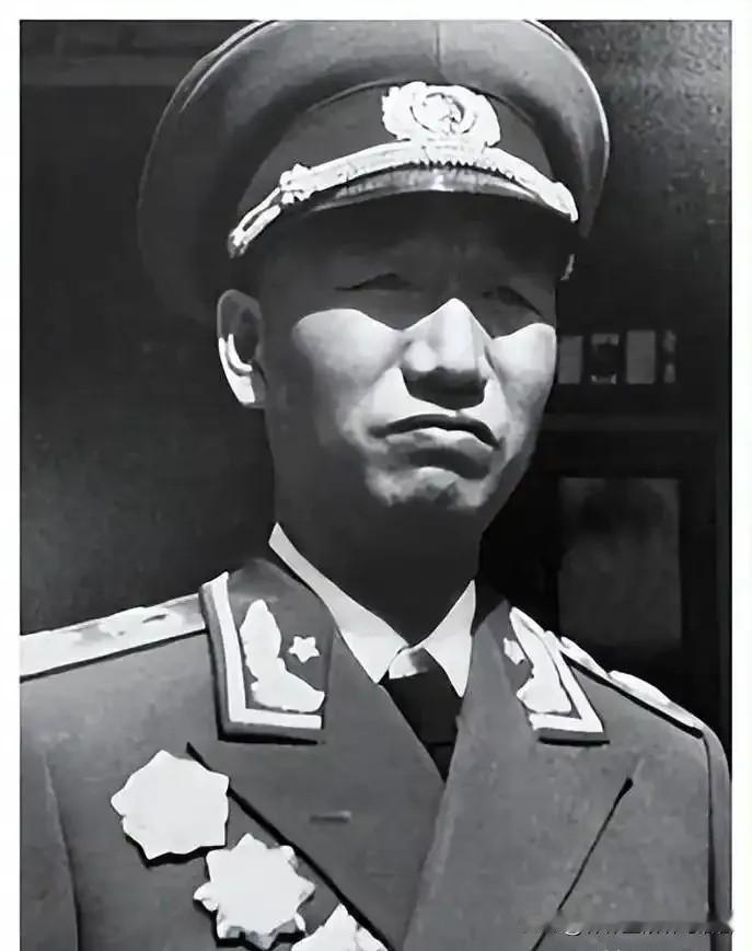 1938年三月，一支搭载重兵和物资的日军车队，共计180辆卡车，浩浩荡荡驶入太行