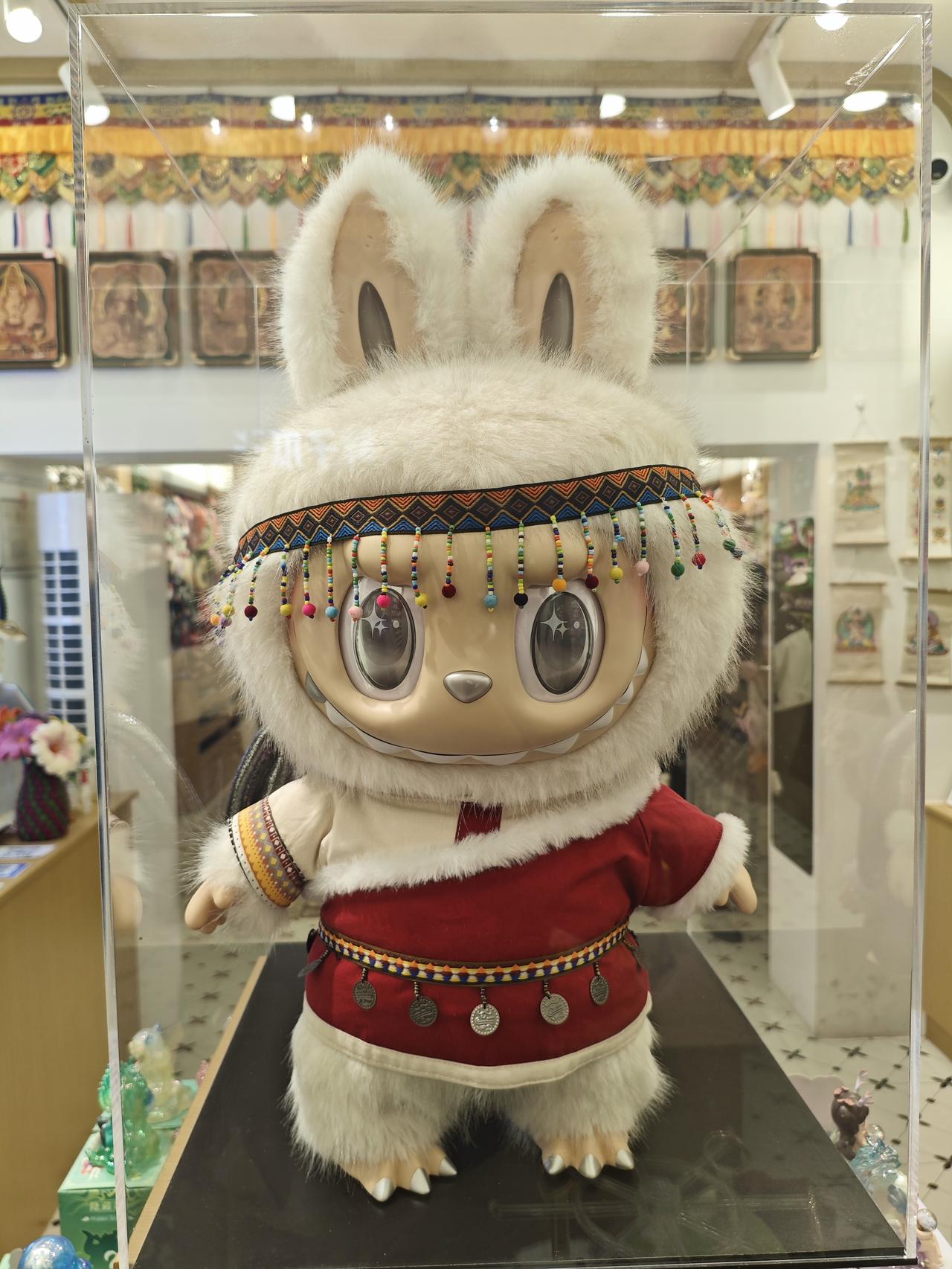 藏款拉布布，见过没，可惜店家说只展览，不售卖[捂脸哭]