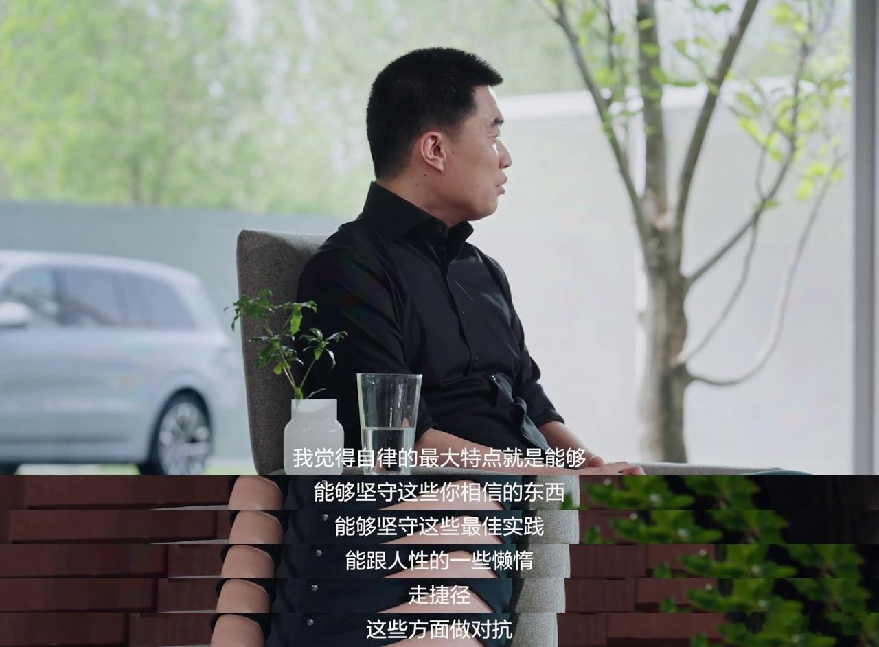 昨天理想汽车推出“理想AITalk第二季”，董事长兼CEO李想分享了VLA司机