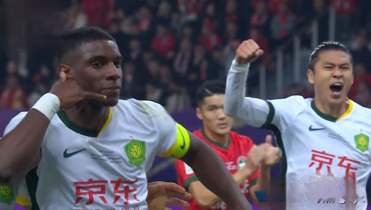 还是没有意外，2025足协杯冠军归属北京国安。这场姑苏城的对决，一边是渴望