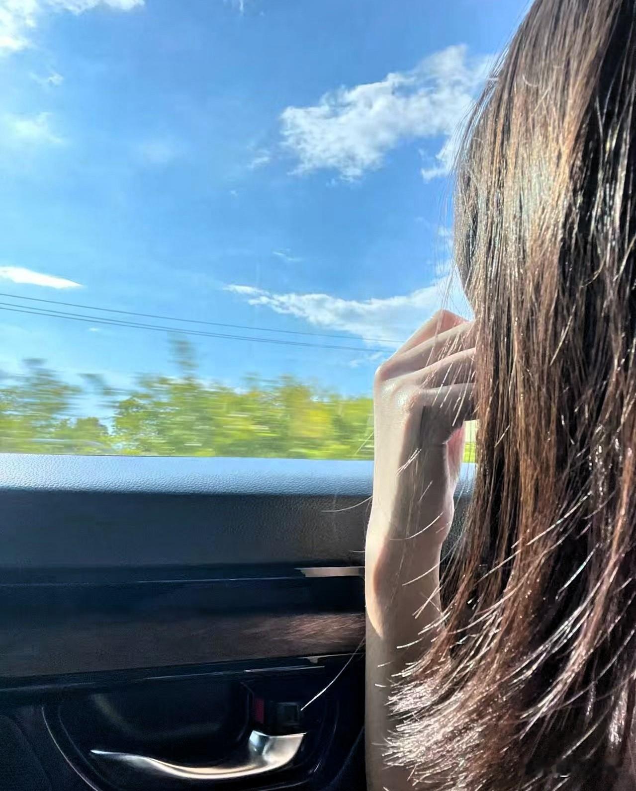 家婆54岁二婚，嫁个老大爷，退休金6000元，我们每个月必须给她2000元的赡养