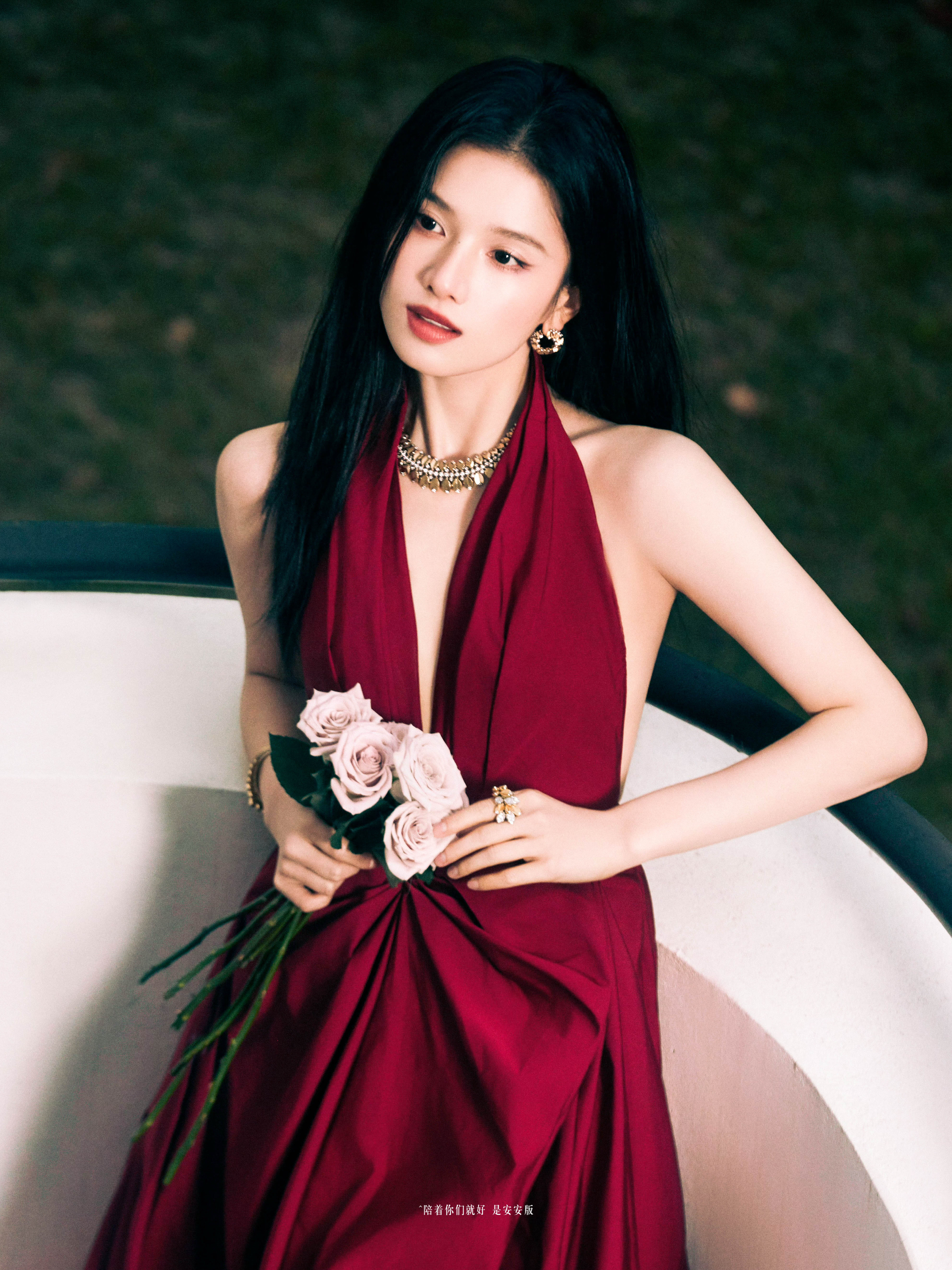 张婧仪红色开衫2026红红火火❤️🔥