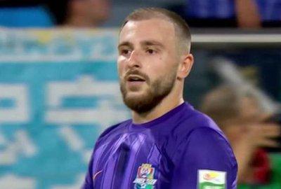 于根伟对阿代米的身体状况，那真是门儿清，什么时候该换人，什么时候该保护，心里都有