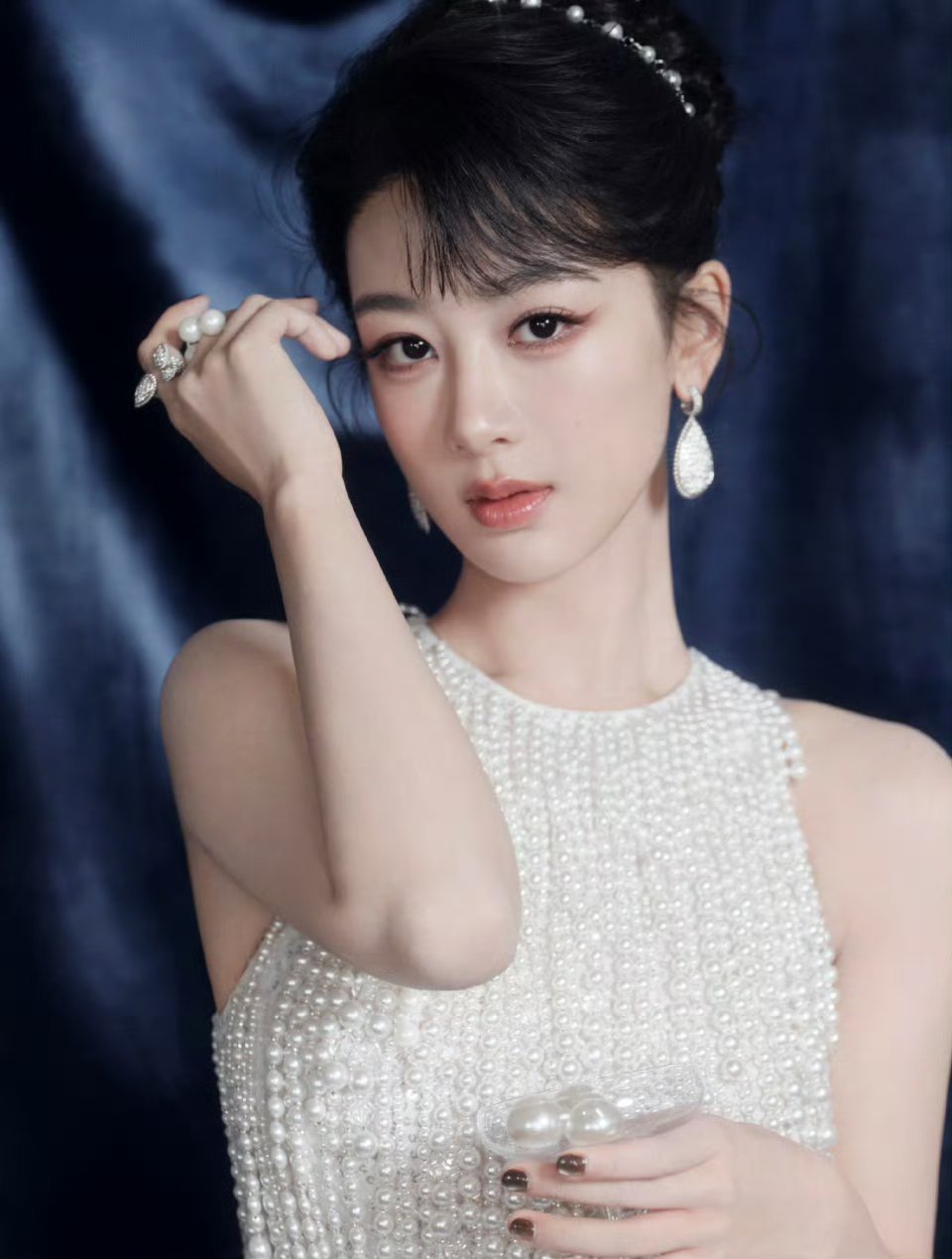 紫妹生日快乐，珍珠美人漂亮的～星途璀璨，多出爆剧！杨紫1106生日快乐​​​