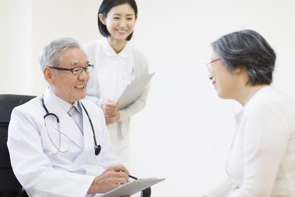 鼻炎、鼻窦炎久治不愈, 有8种危害, 你知道几种? 第8个必须重视