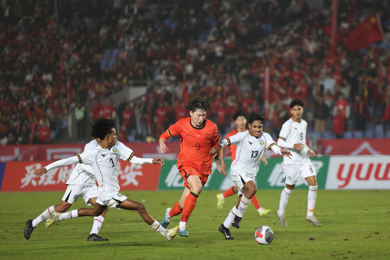 国足U17让人看到希望！国足U17在最后一场比赛中2比0战胜卡塔尔，晋级U17
