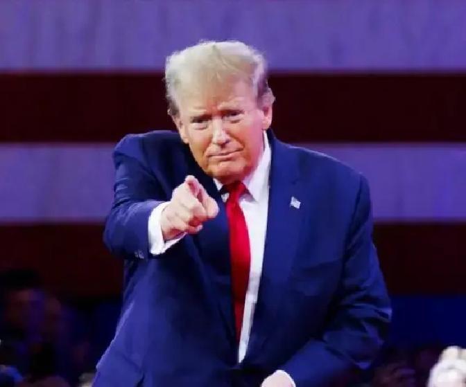 就在刚刚美国海军方面突然宣布了，将在北大西洋对涉嫌违反制裁的油轮实施强化巡查