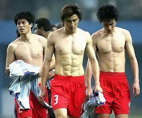 中国足球到底应该踢什么风格？我的答案：防守反击董路有句话我很认同：每个国家